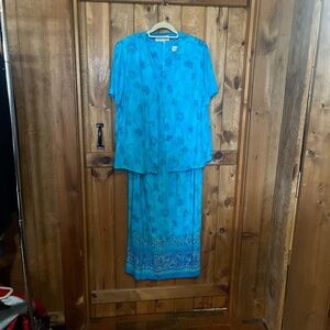 Victoria Holley. Size 20 women 2 piece dress